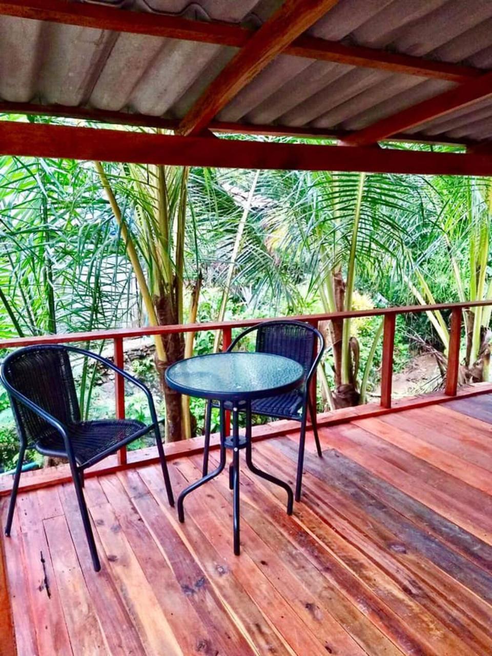 Hotel Lanta A Toi House à Ko Lanta Extérieur photo