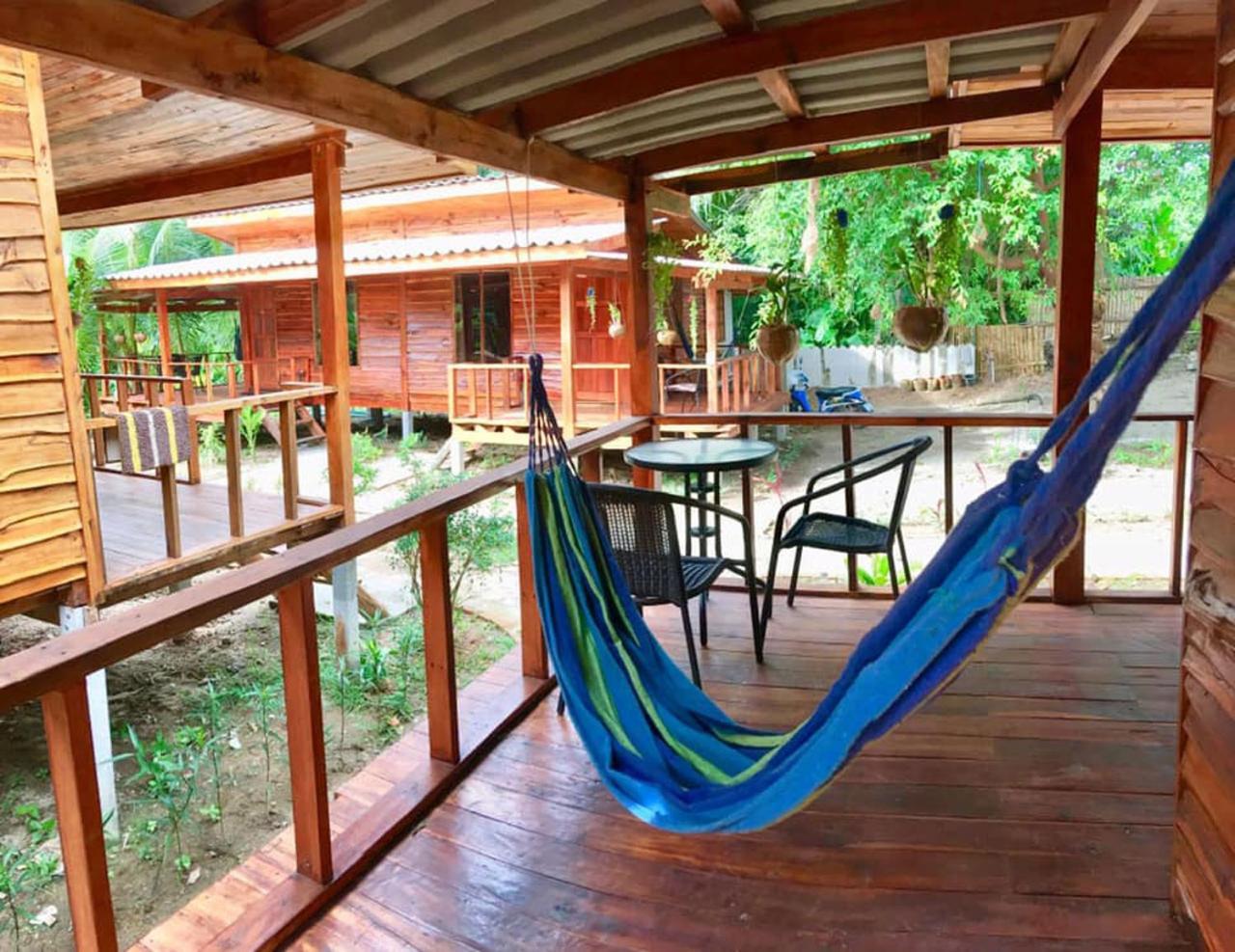 Hotel Lanta A Toi House à Ko Lanta Extérieur photo