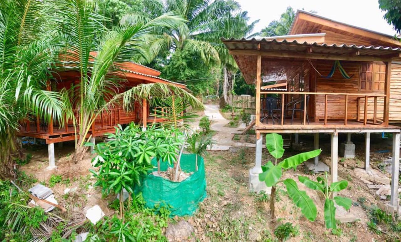 Hotel Lanta A Toi House à Ko Lanta Extérieur photo