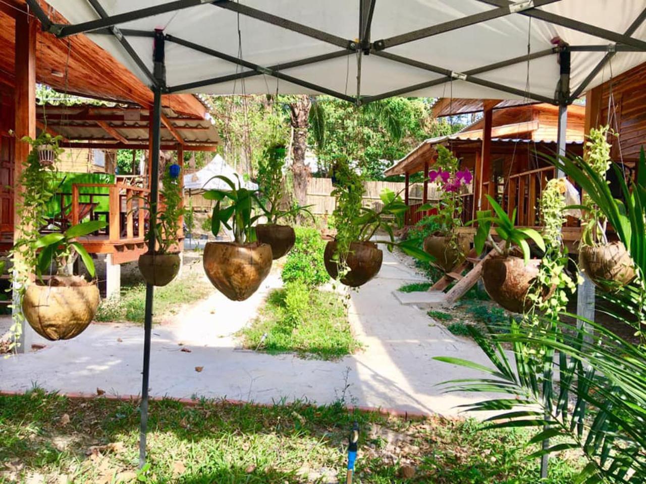 Hotel Lanta A Toi House à Ko Lanta Extérieur photo
