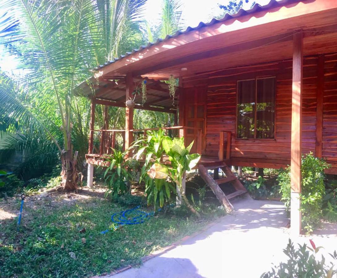 Hotel Lanta A Toi House à Ko Lanta Extérieur photo